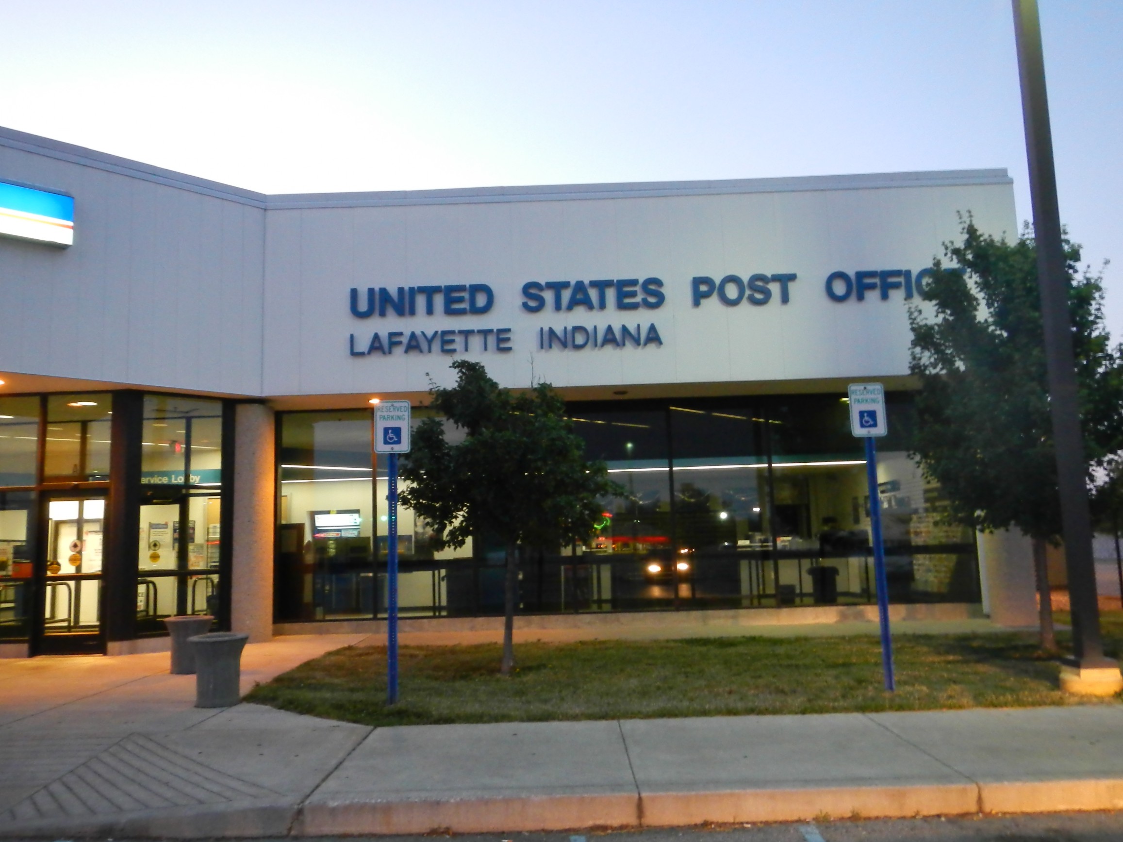 lafayette al post office number