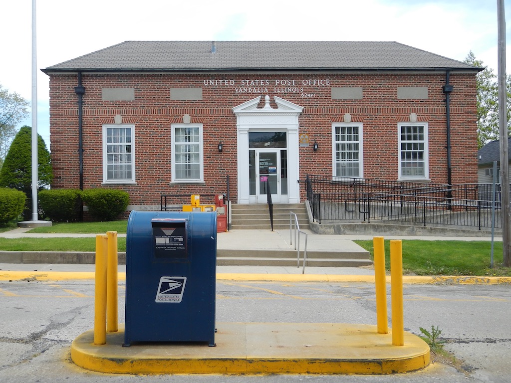Vandalia Illinois Post Office — Post Office Fans